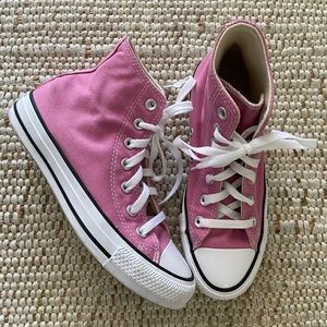 Pink Converse - Woman’s size 6